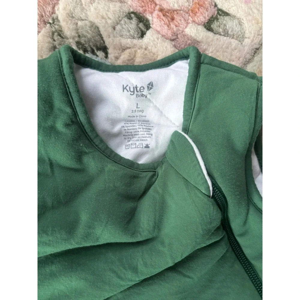 Kyte Baby 2.5 TOG Quilted Sleep Bag Emerald Bamboo Rayon Large 18-24M